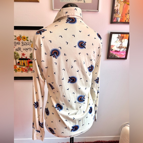 Vintage 1970s Dagger Collar Disco Shirt – Geometric Print Nylon - Picture 6 of 10